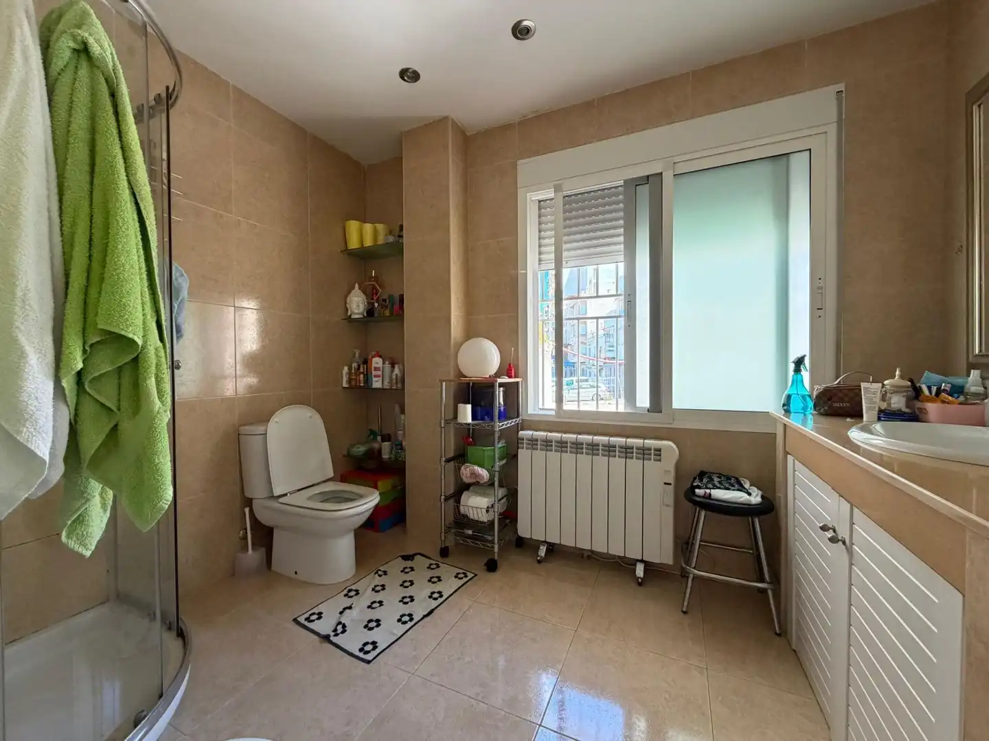 Schlafzimmer von Erdgeschoss zum Verkauf in Águilas mit Klimaanlage, Terrasse und Möbliert