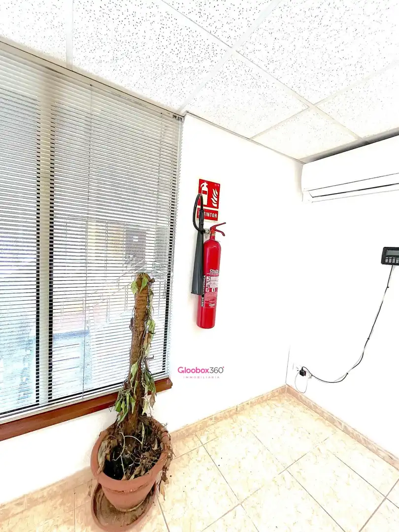 Büro zum Verkauf in Reus mit Klimaanlage und Möbliert