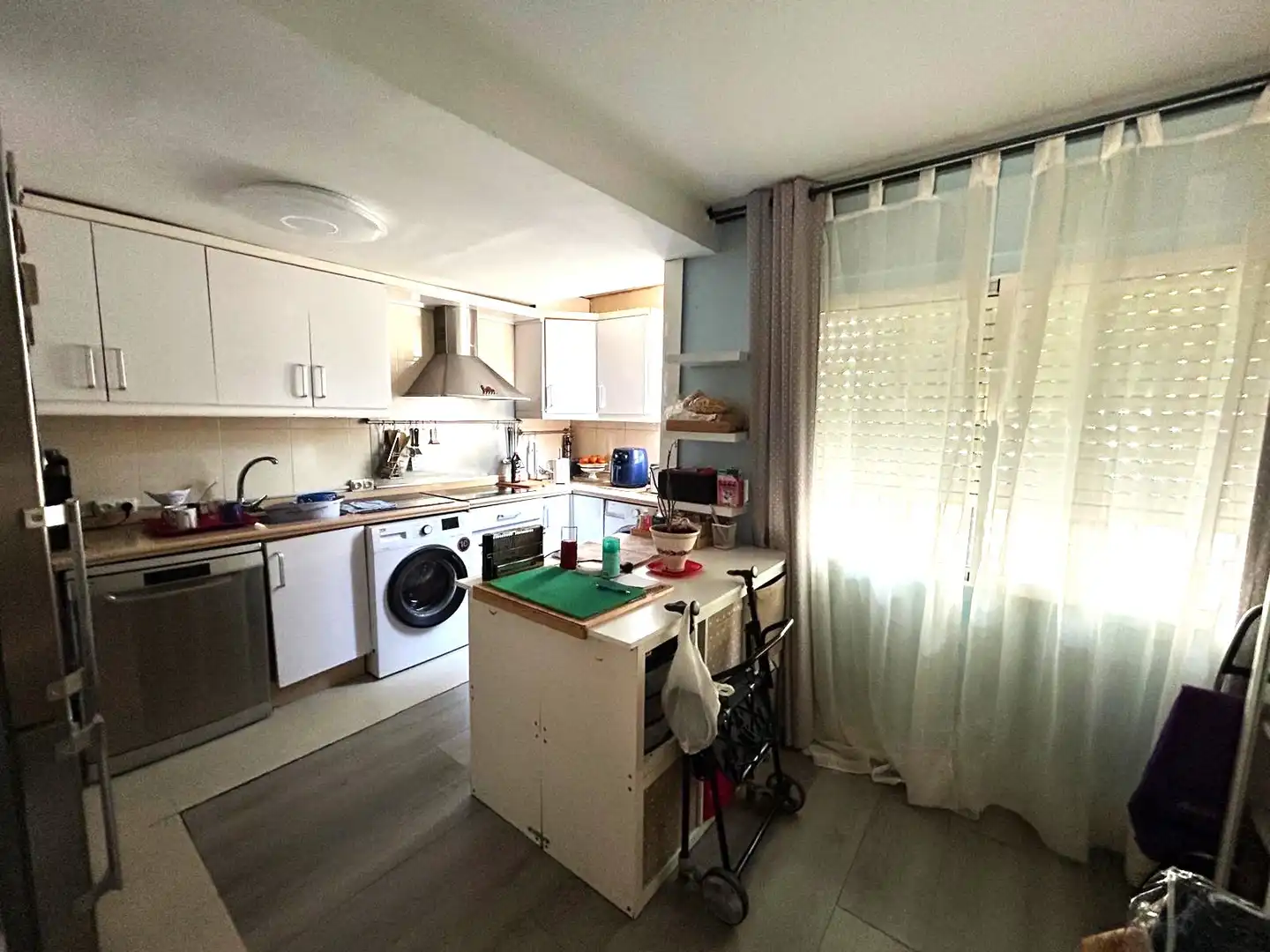 Cocina de Piso en venta en Sevilla con Aire acondicionado
