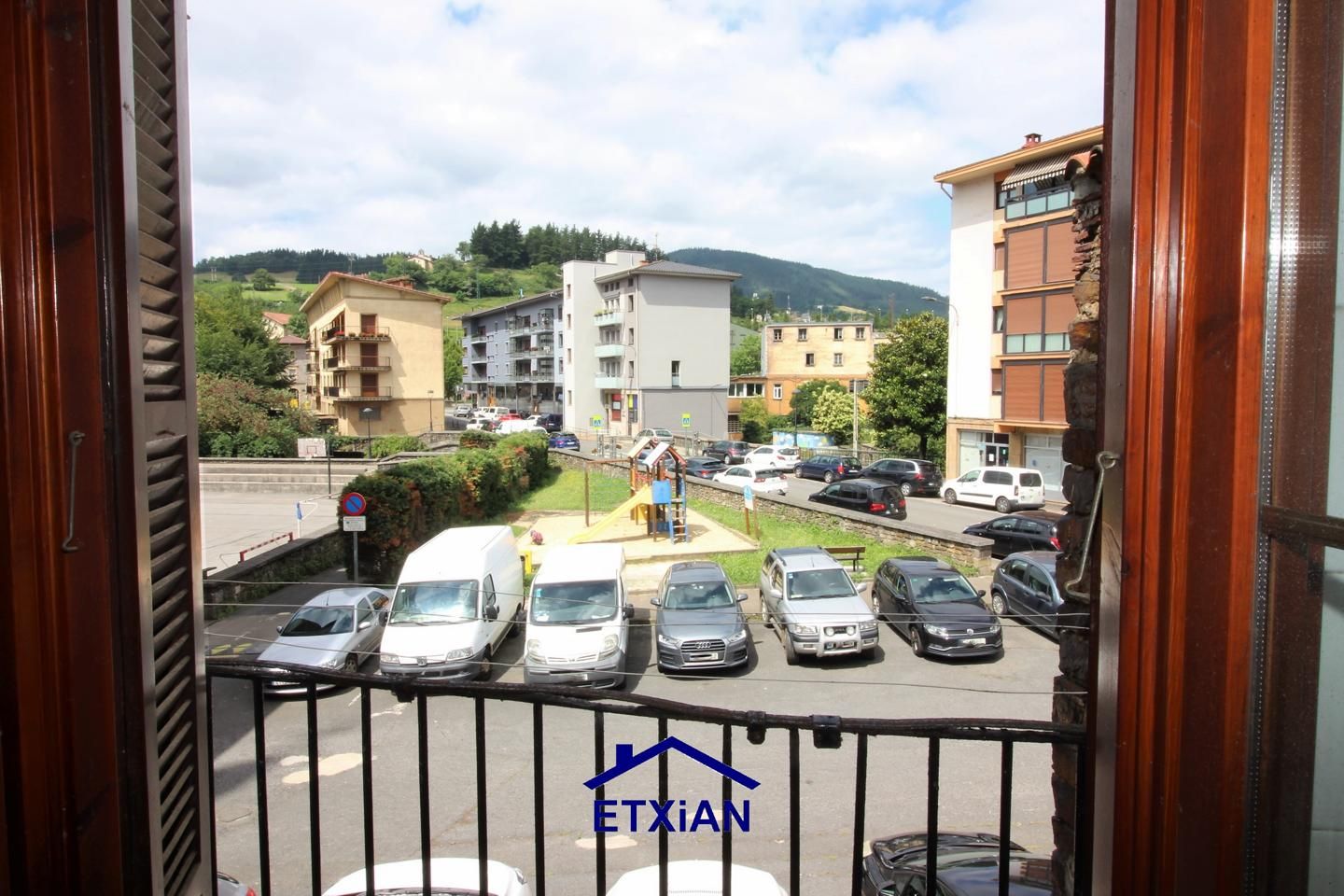 Vista exterior de Casa o chalet en venta en Oñati con Trastero y Balcón