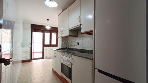 Foto 2 de Piso de alquiler en Gijón - Avda. del Llano, Ceares, Gijón