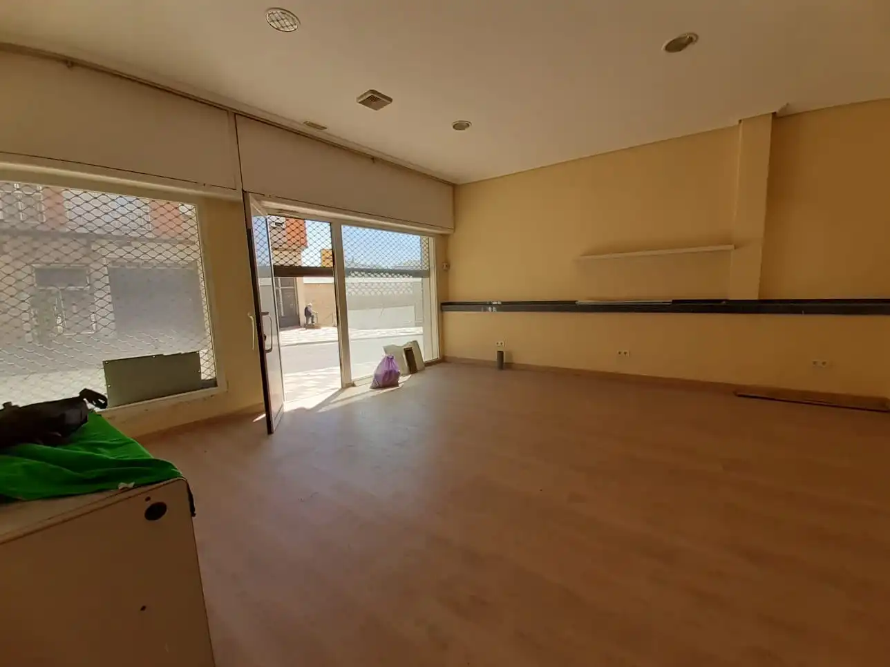 Commercial properties for sale in Zamora Capital 