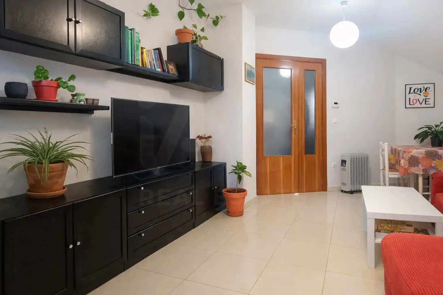 Wohnzimmer von Dachboden zum Verkauf in Molledo mit Terrasse