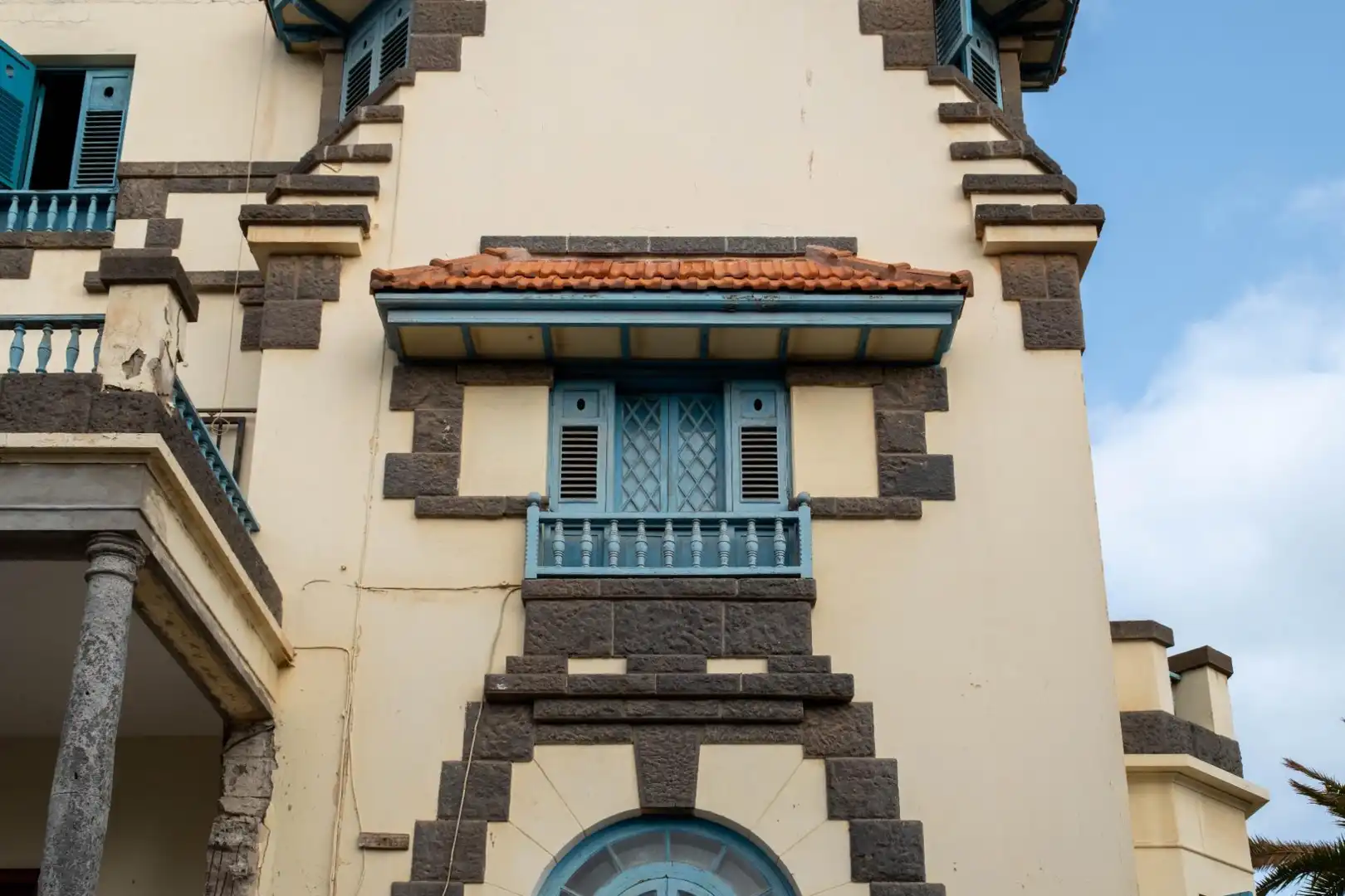 Vista exterior de Casa o xalet en venda en Las Palmas de Gran Canaria amb Terrassa, Piscina i Balcó