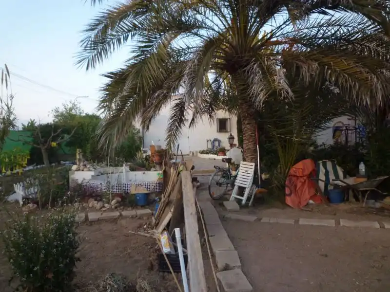 Chalet con jardín en venta en Calle Áncora 88, imagen 4