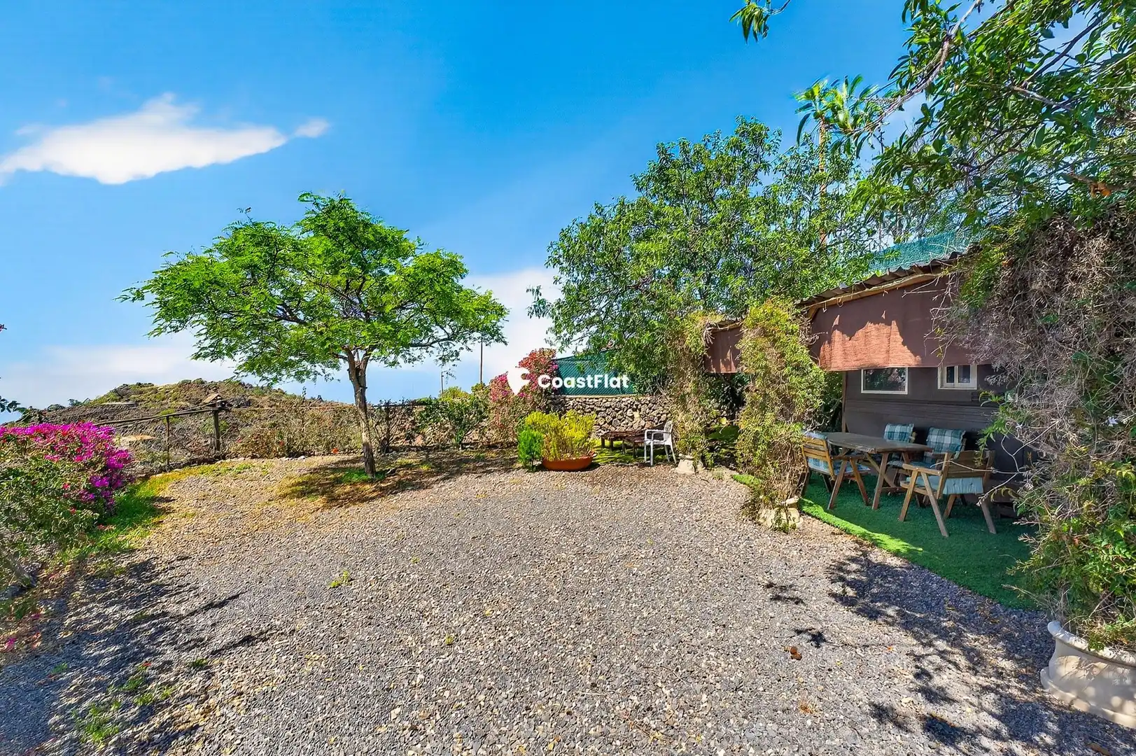 Vista exterior de Casa o xalet en venda en Guía de Isora amb Jardí privat