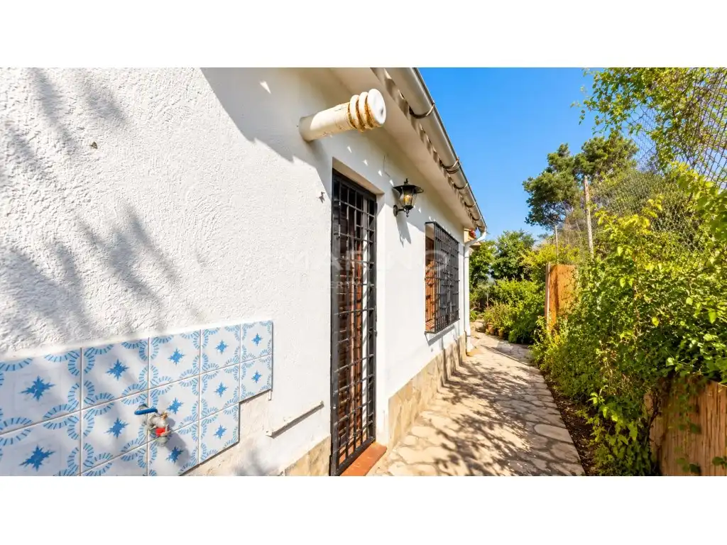 Vista exterior de Casa o chalet en venta en Palafolls con Jardín privado