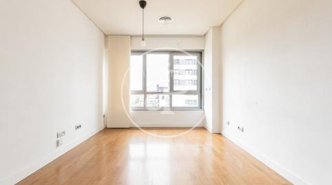 Foto 2 von Wohnung zur Miete in Virgen del Cortijo - Manoteras, Madrid Capital