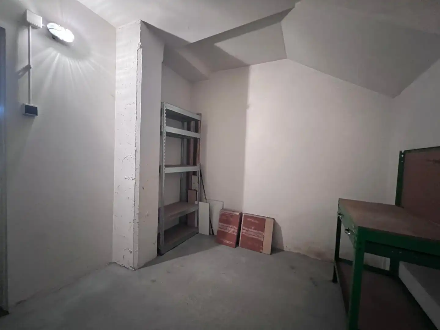 Piso de alquiler en Oviedo  con Calefacción, Terraza y Trastero