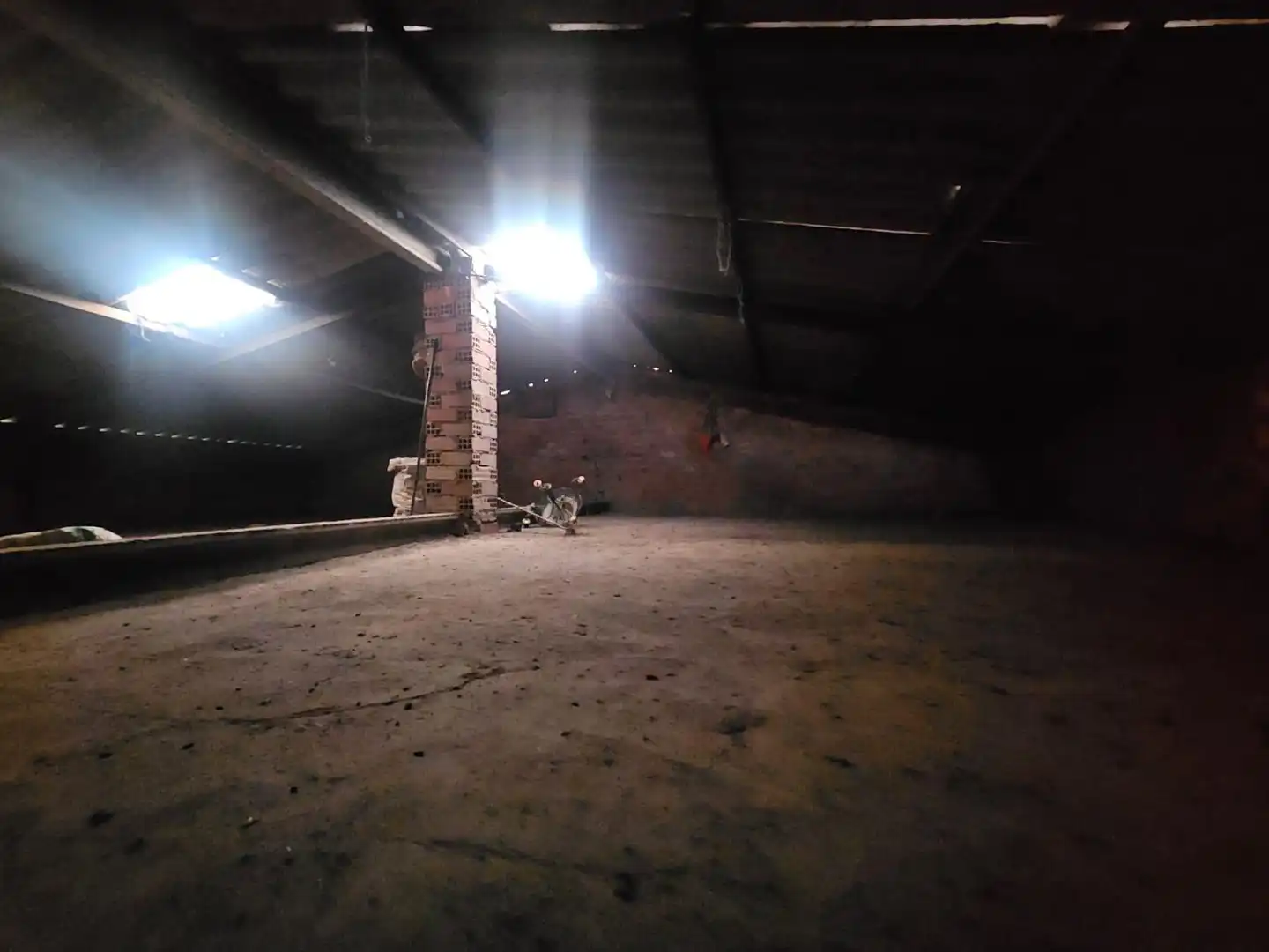 Casa rústica amb terrassa en venda a Alcuéscar, imagen 18