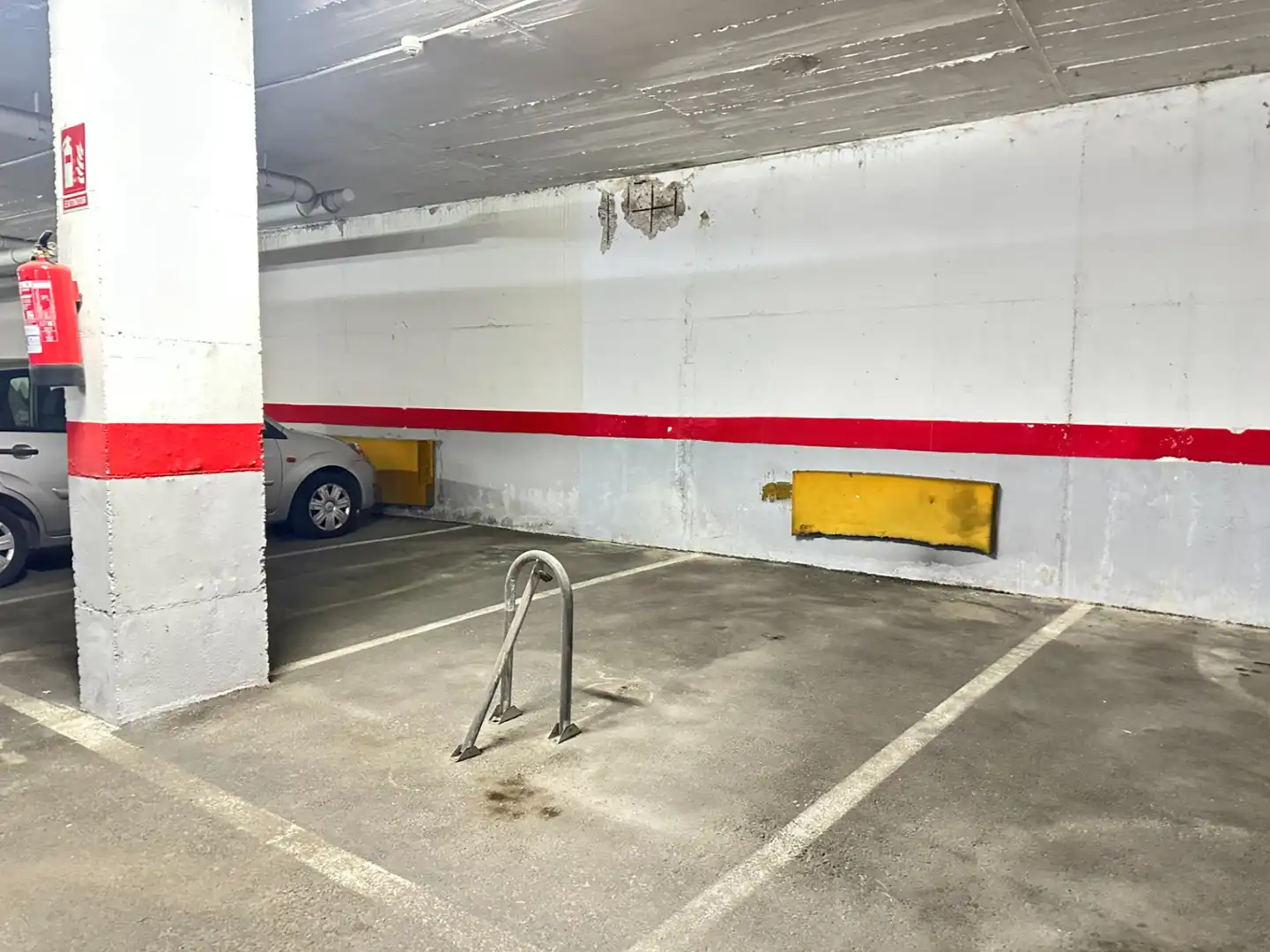Aparcament de Apartament en venda en El Campello amb Terrassa, Traster i Piscina