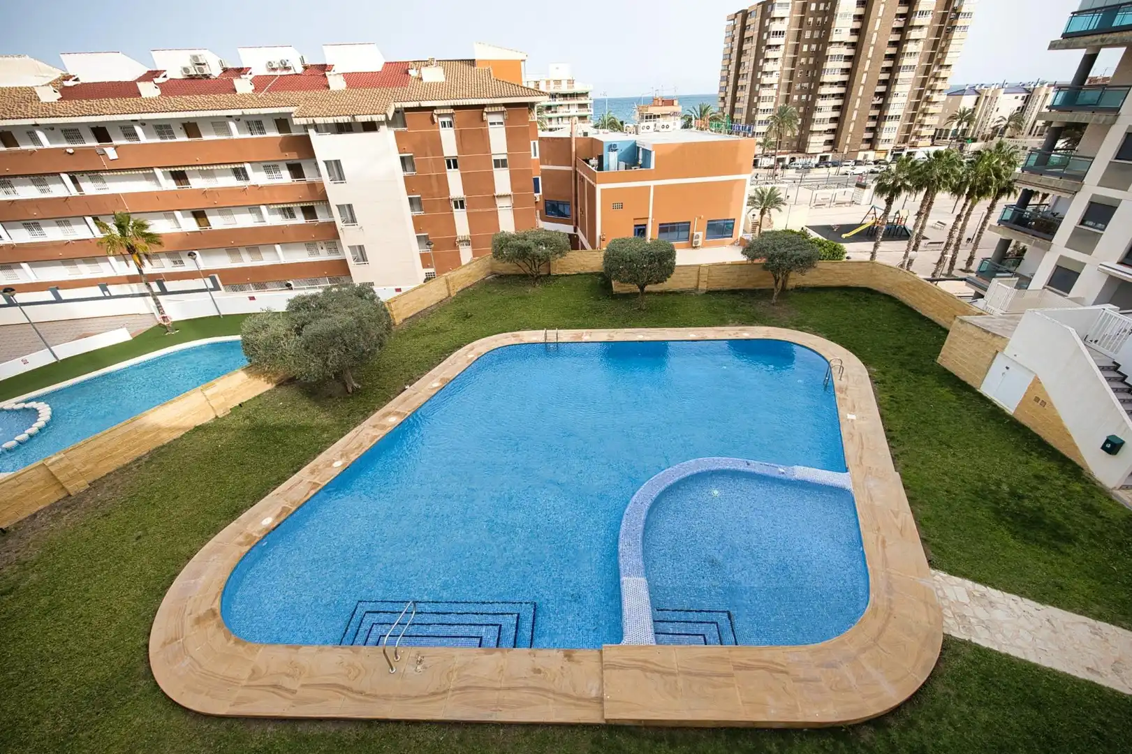 Piscina de Apartamento en venta en El Campello con Aire acondicionado, Terraza y Trastero