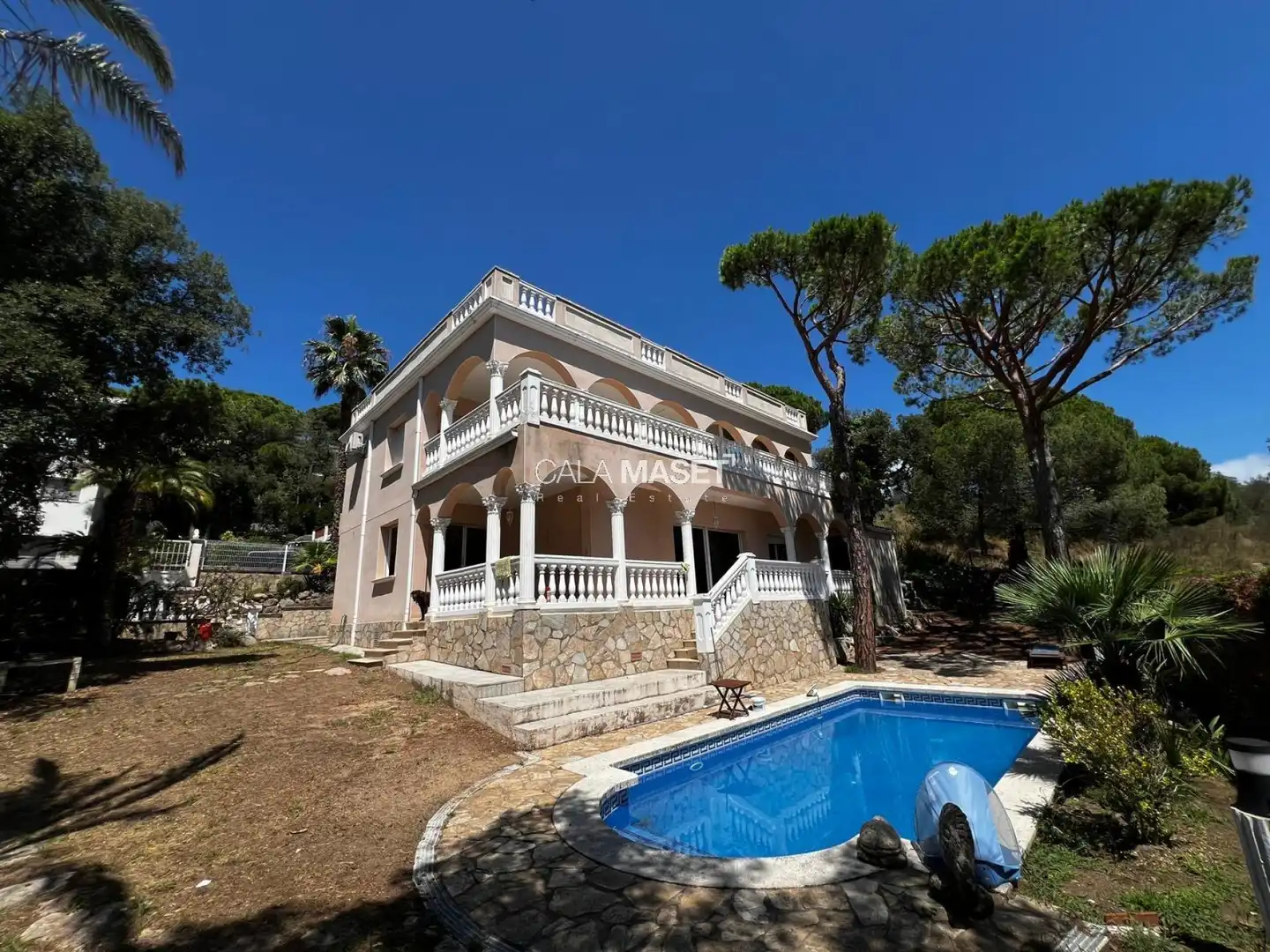 Xalet amb terrassa en venda a Castanyer