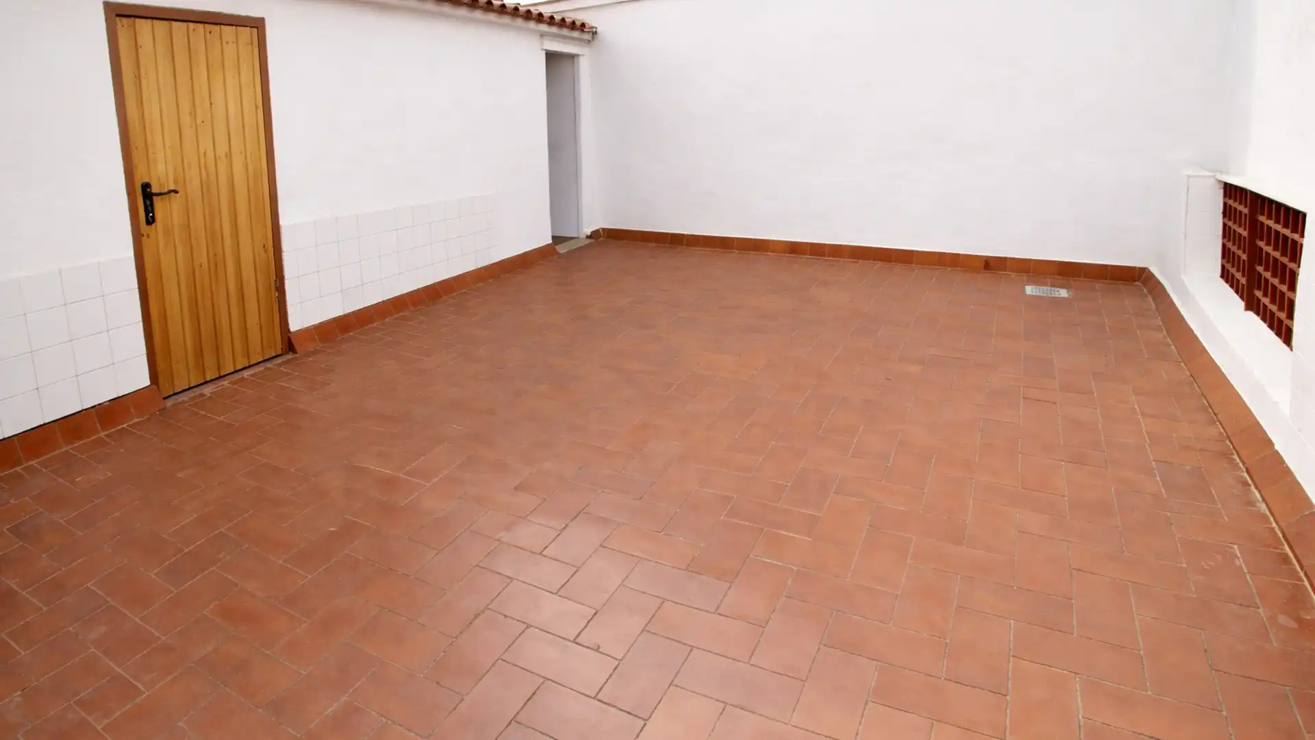 Flat for sale in Santa Coloma de Gramenet  with Air Conditioner, Heating and Parquet flooring