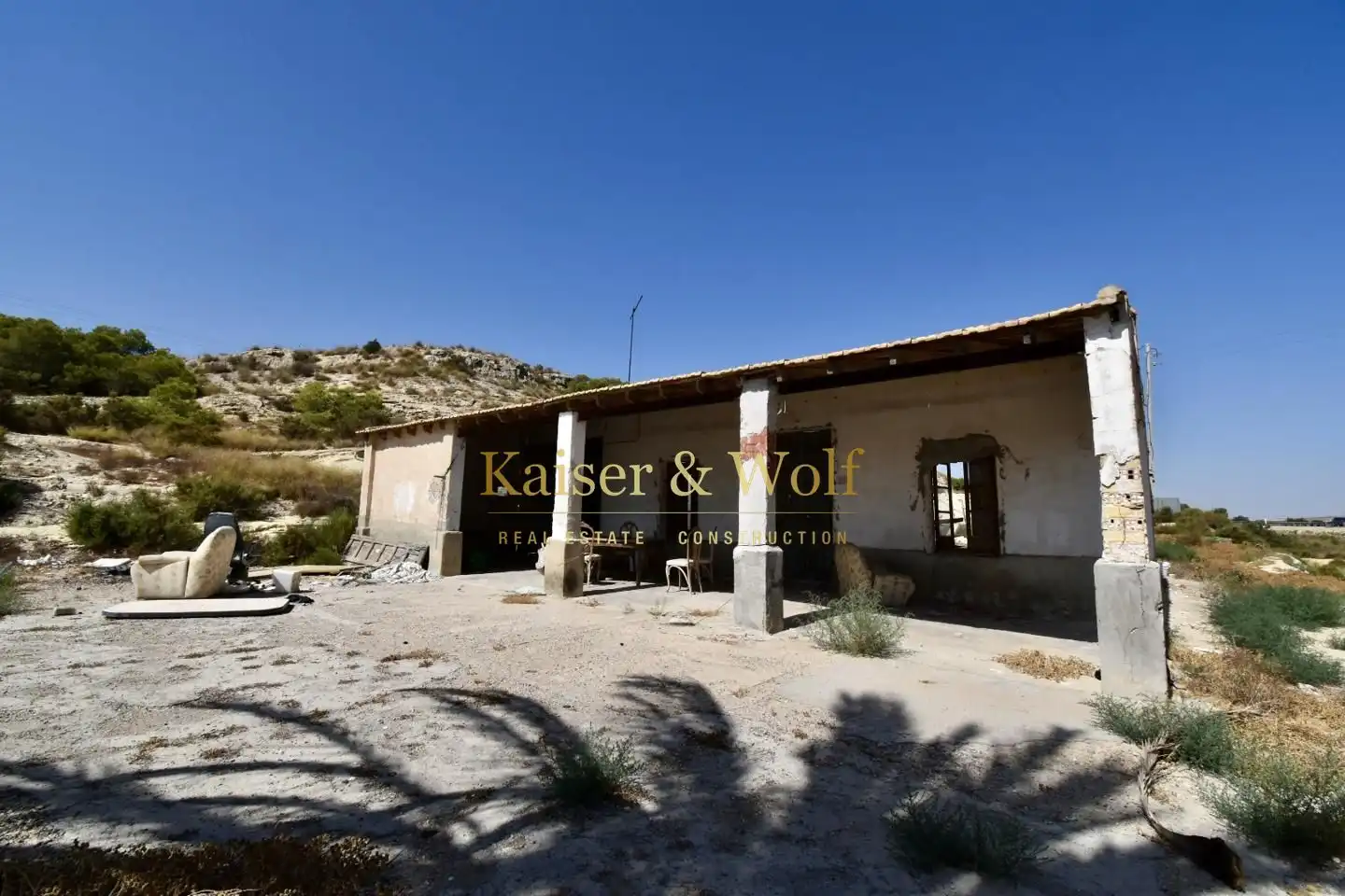 Vista exterior de Finca rústica en venda en Elche / Elx amb Jardí privat