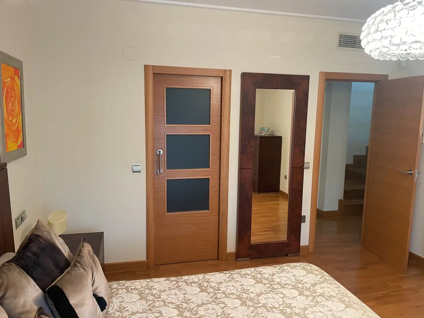 Dormitori de Casa o xalet en venda en Orihuela amb Aire condicionat, Jardí privat i Parquet