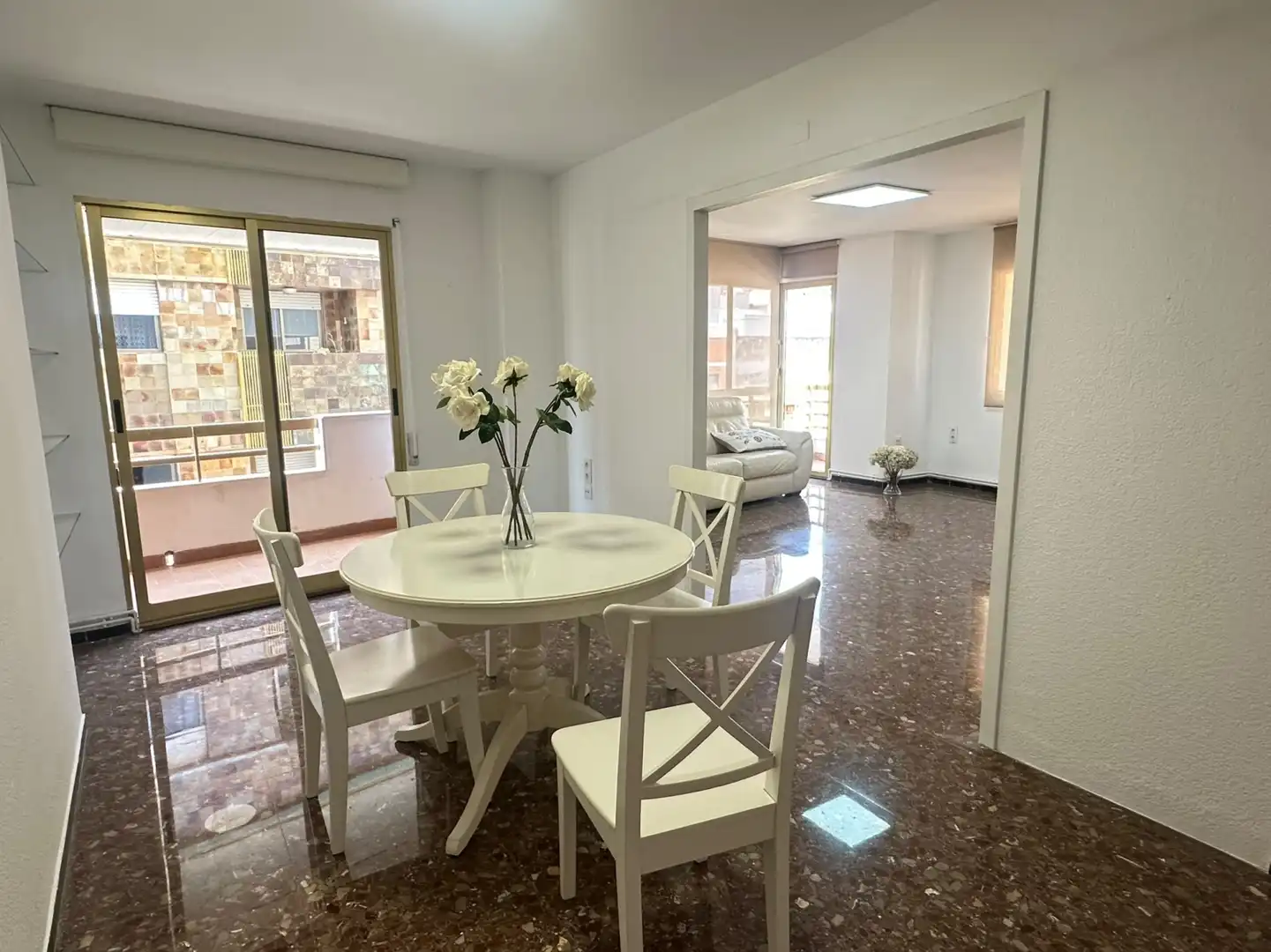 Comedor de Piso de alquiler en Sagunto / Sagunt con Calefacción, Amueblado y Balcón