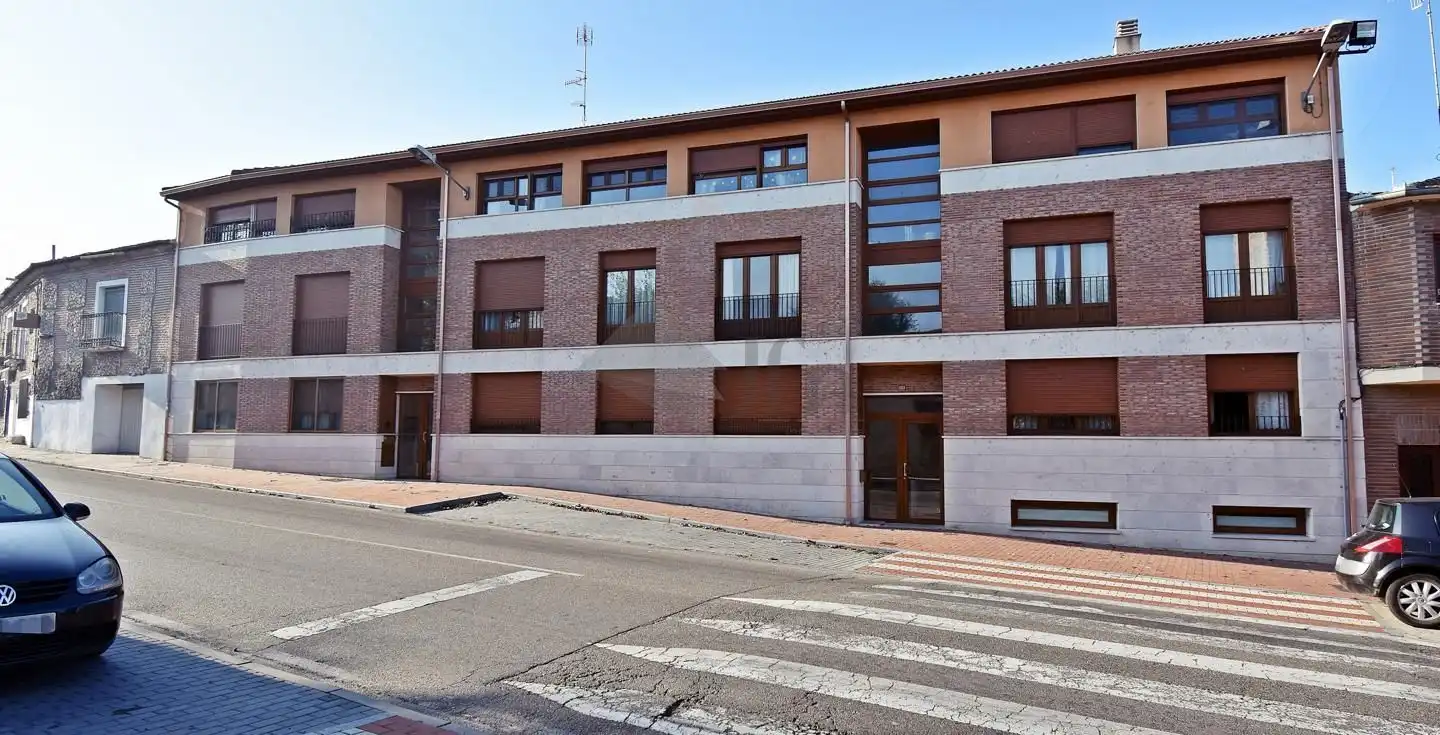 Vista exterior de Pis en venda en Olmedo amb Traster i Moblat
