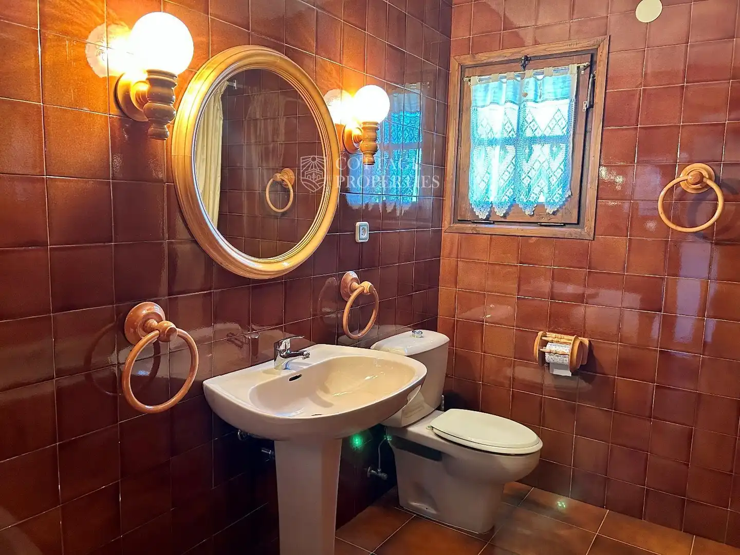 Baño de Finca rústica en venta en Darnius con Calefacción