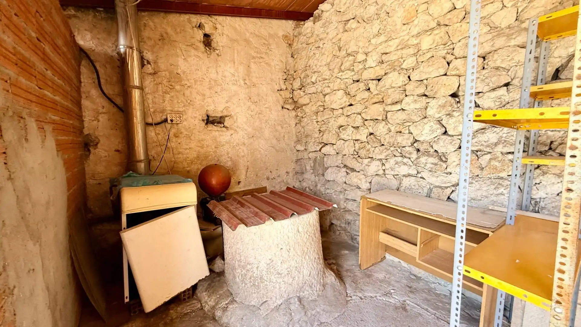 Houses for sale in Viloria  with Heating, Private garden and Furnished