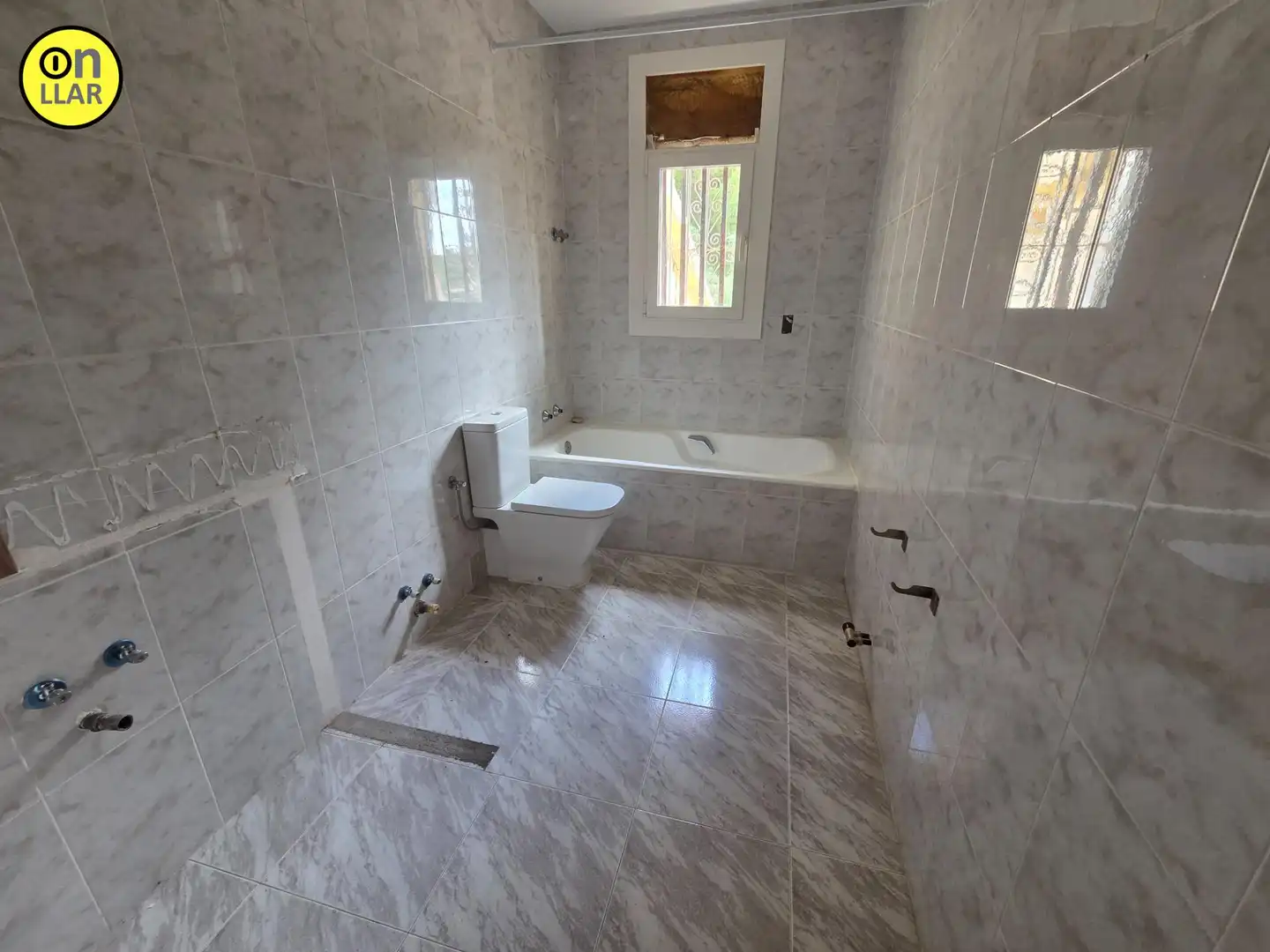 Bany de Casa o xalet en venda en Cabrera de Mar amb Piscina comunitària