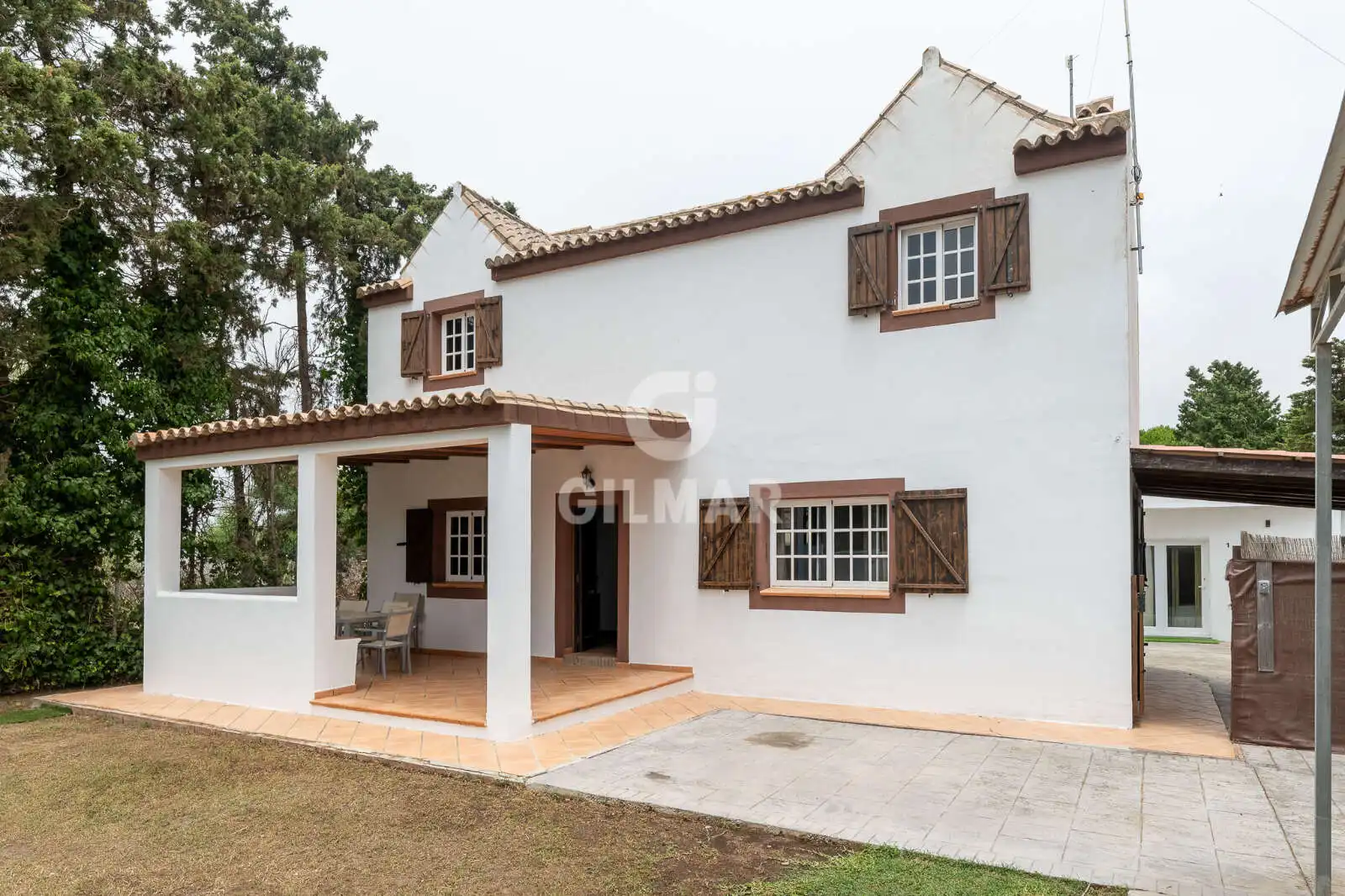 Vista exterior de Casa o xalet en venda en Vejer de la Frontera amb Calefacció, Jardí privat i Piscina