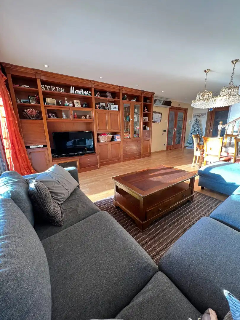 Casa con piscina en venta en Carrer de Joan Coromines i Vigneaux, imagen 57