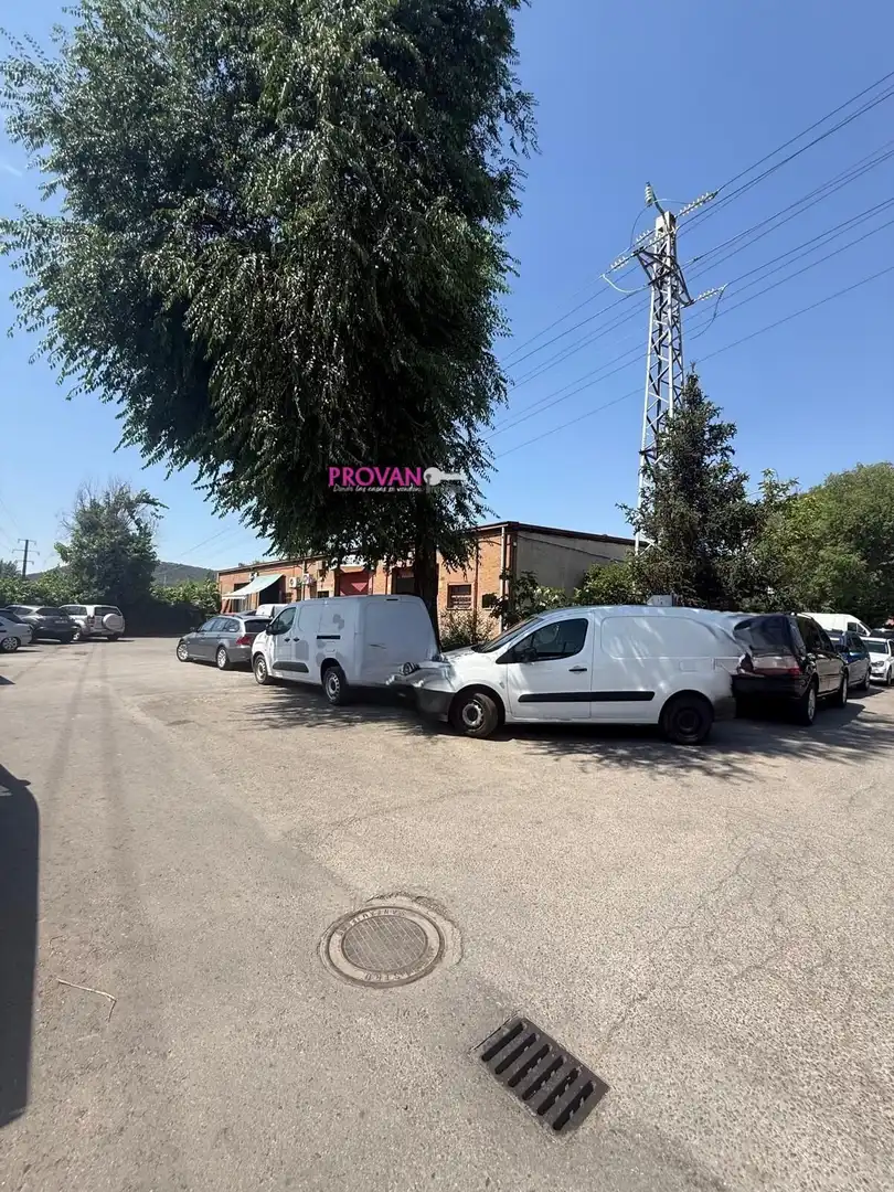 Parking de Nave industrial en venta en Alcalá de Henares