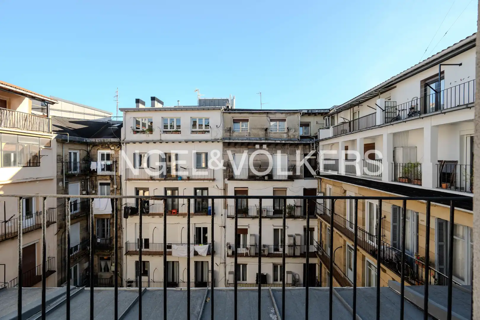 Balcony of Flat for sale in Donostia - San Sebastián   with Heating and Storage room