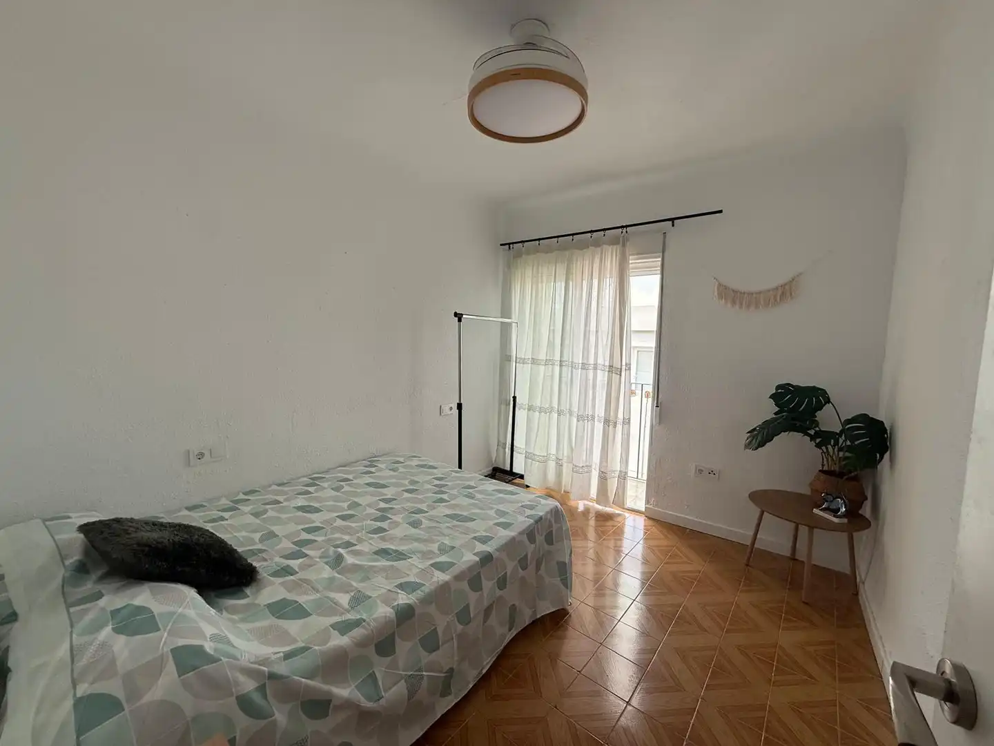 Bedroom of Flat for share in Centro