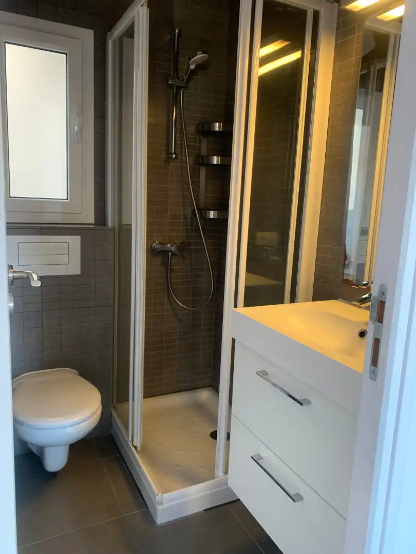 Badezimmer von Wohnung zum Verkauf in Sant Feliu de Guíxols mit Heizung, Terrasse und Ofen