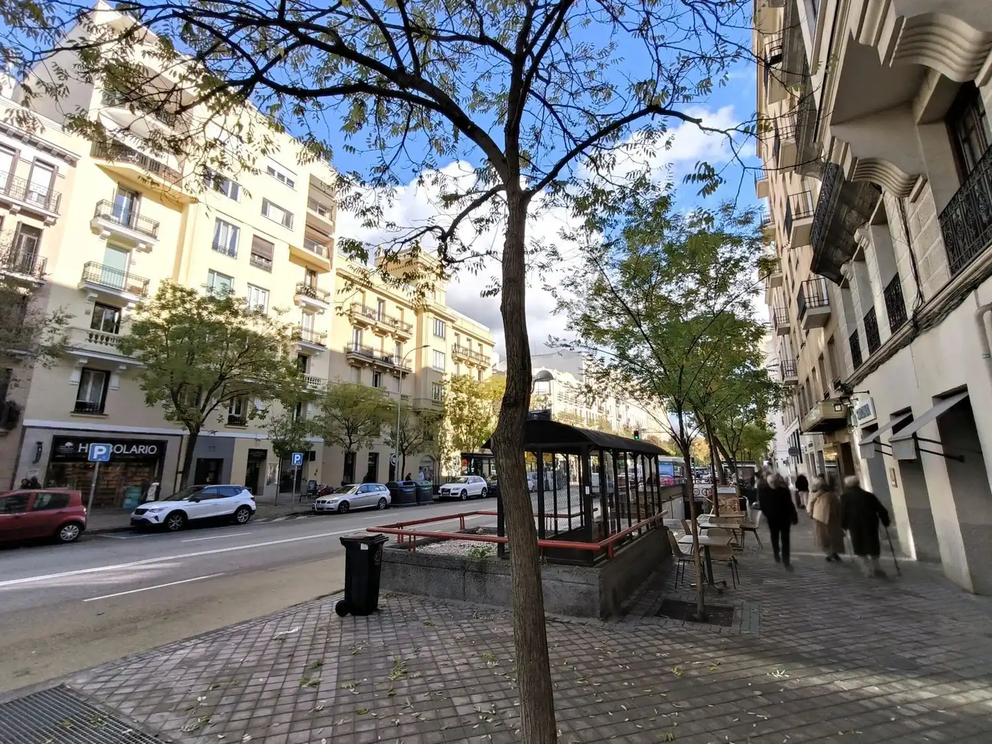 Vista exterior de Piso de alquiler en Madrid con Calefacción, Terraza y Amueblado
