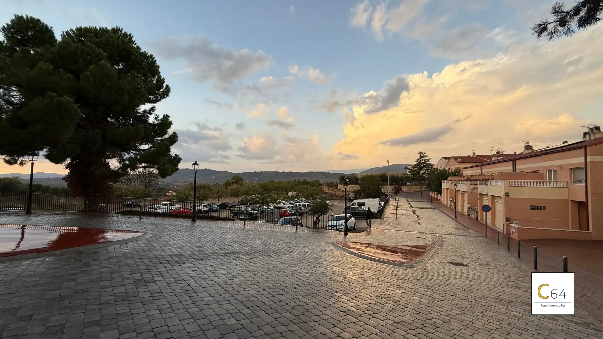 Vista exterior de Finca rústica en venda en Falset amb Calefacció i Terrassa