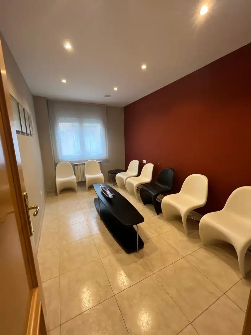 Office for rent in Salt  with Heating and Terrace