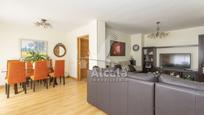 Living room of Single-family semi-detached for sale in Alcalá de Henares  with Air Conditioner and Swimming Pool