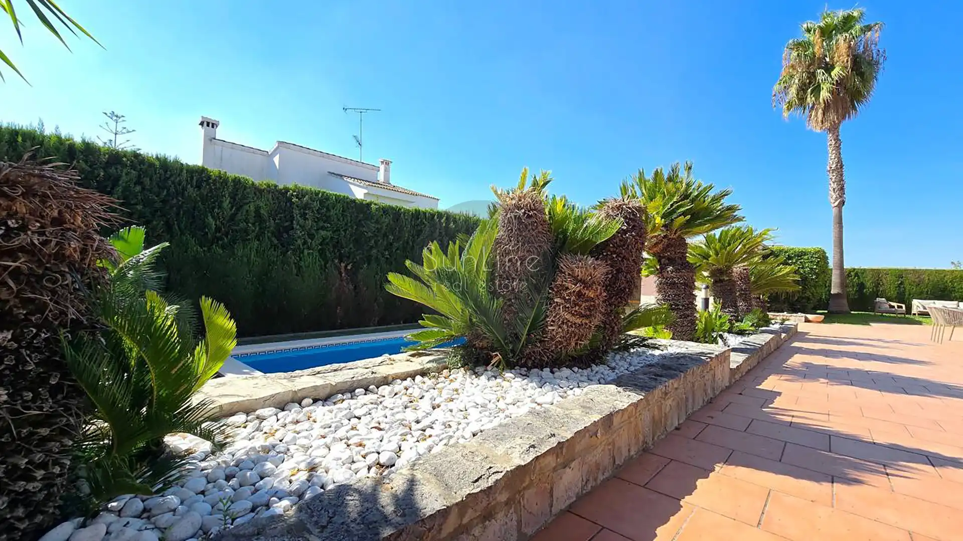 House with pool for sale in Carrer Font de la Carrasquera, imagen 11