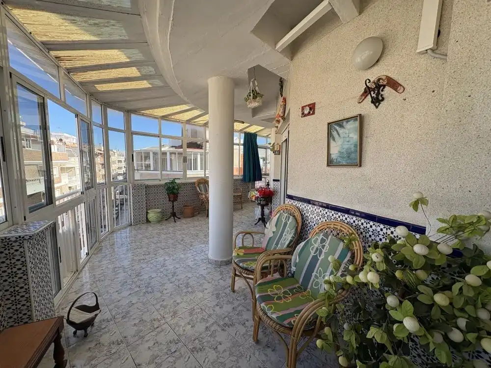 Penthouse with lift for sale in Torrevieja Centro