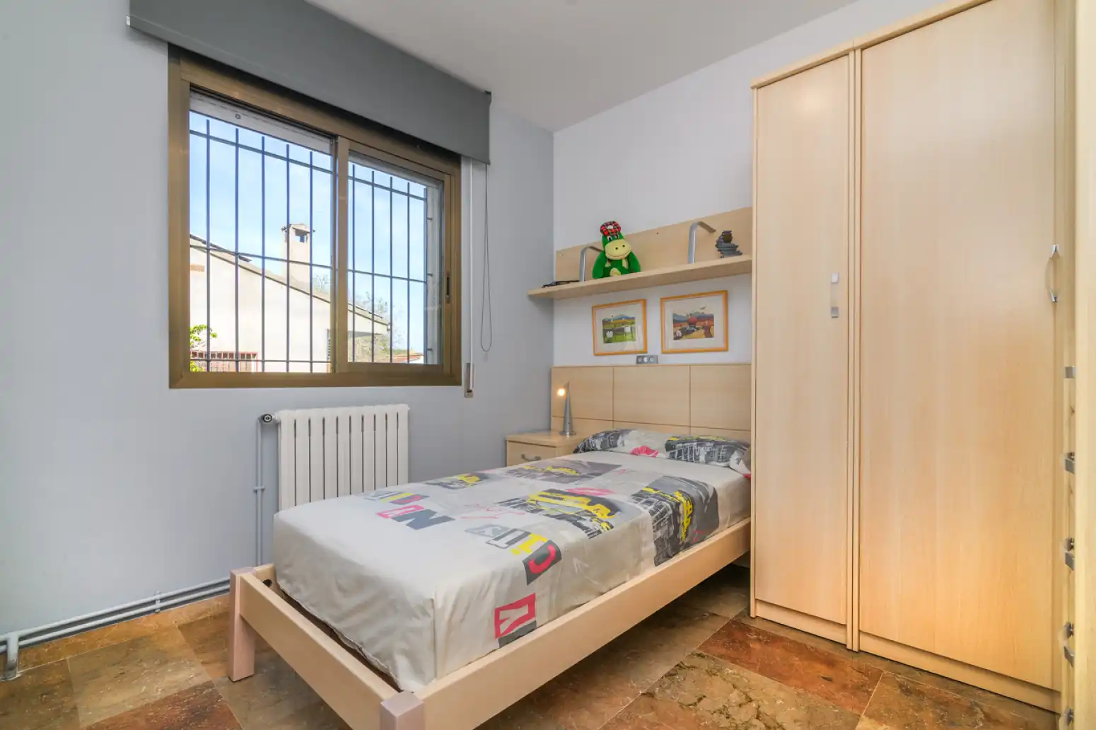 Habitación de Casa o chalet en venta en Gavà con Terraza, Piscina y Balcón