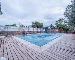 Piscina de Casa o xalet en venda en San Vicente del Raspeig / Sant Vicent del Raspeig amb Calefacció, Terrassa i Traster