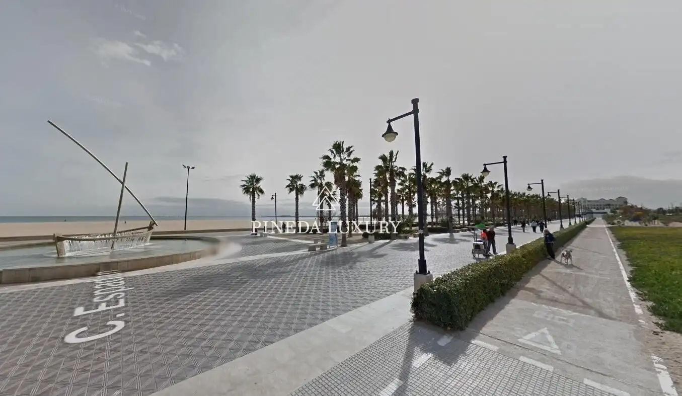 Vista exterior de Casa o xalet en venda en Valencia amb Aire condicionat, Calefacció i Jardí privat