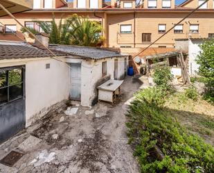 Vista exterior de Casa adosada en venda en Sevilla la Nueva amb Calefacció, Jardí privat i Terrassa
