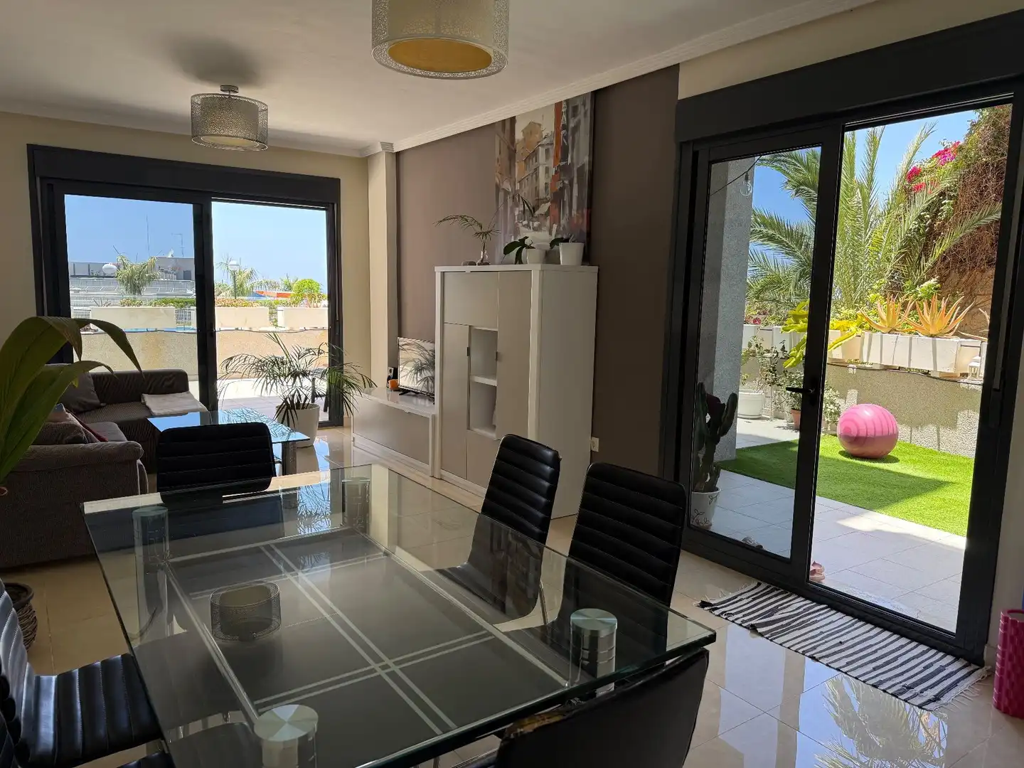 Menjador de Apartament en venda en Adeje amb Terrassa, Piscina i Moblat