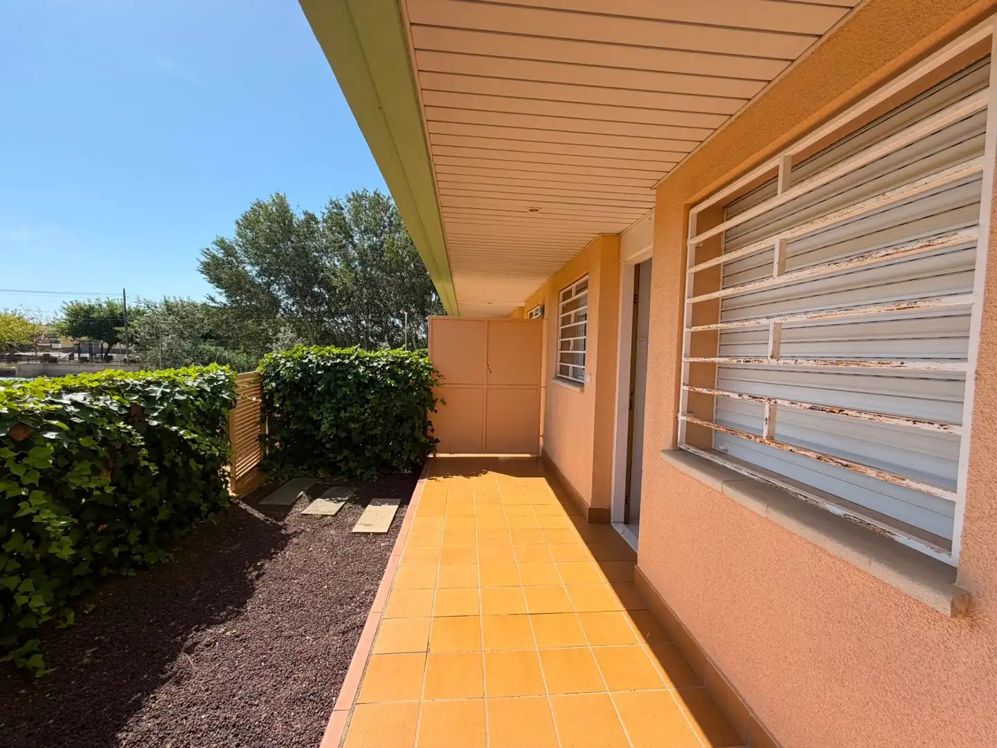 Terrassa de Pis en venda en La Pobla de Montornès   amb Calefacció, Terrassa i Piscina comunitària