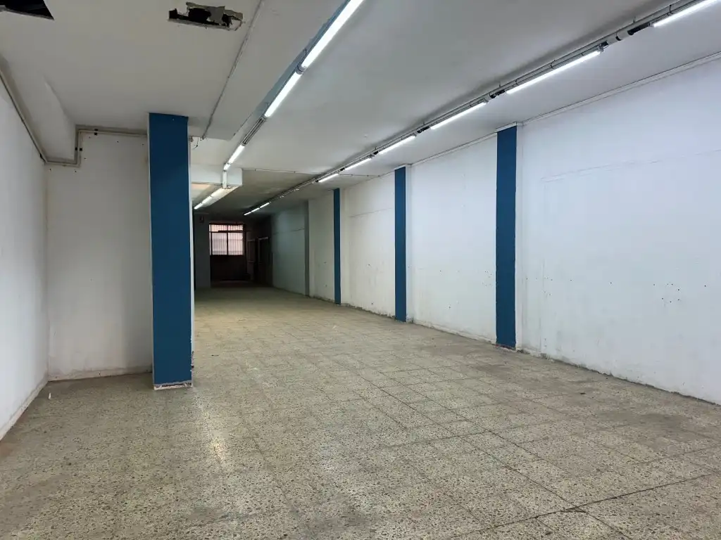 Local comercial en alquiler en Paseo Llorenc Serra, imagen 4