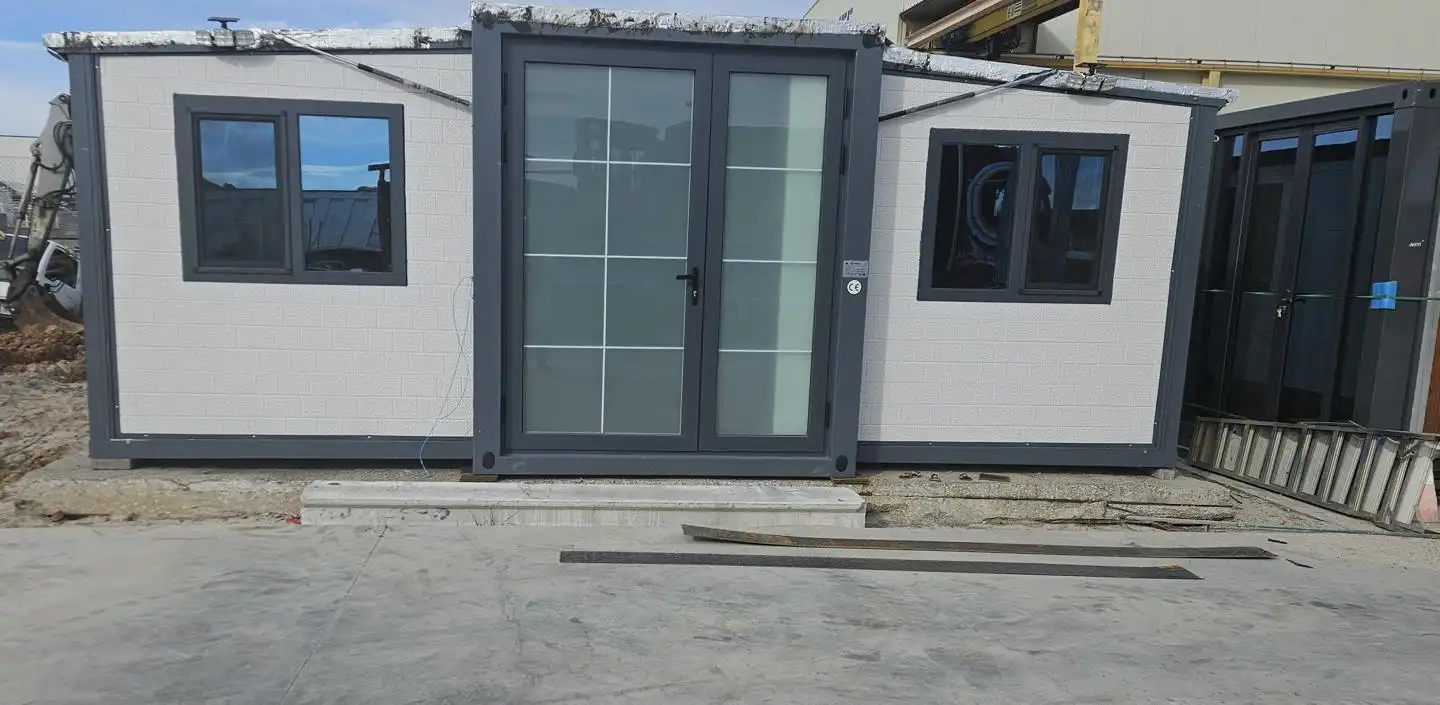 Vista exterior de Casa o chalet en venta en A Pastoriza  con Aire acondicionado, Jardín privado y Parquet