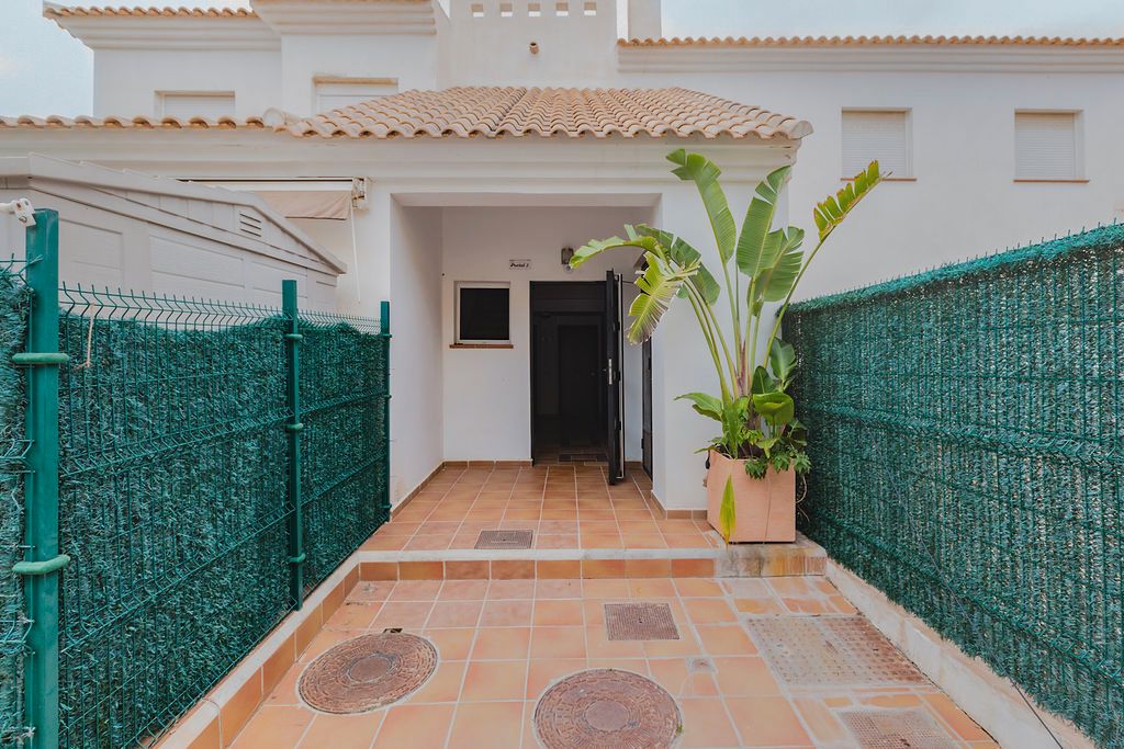 Flat for sale in C/ La Chumbera, Las Salinas
