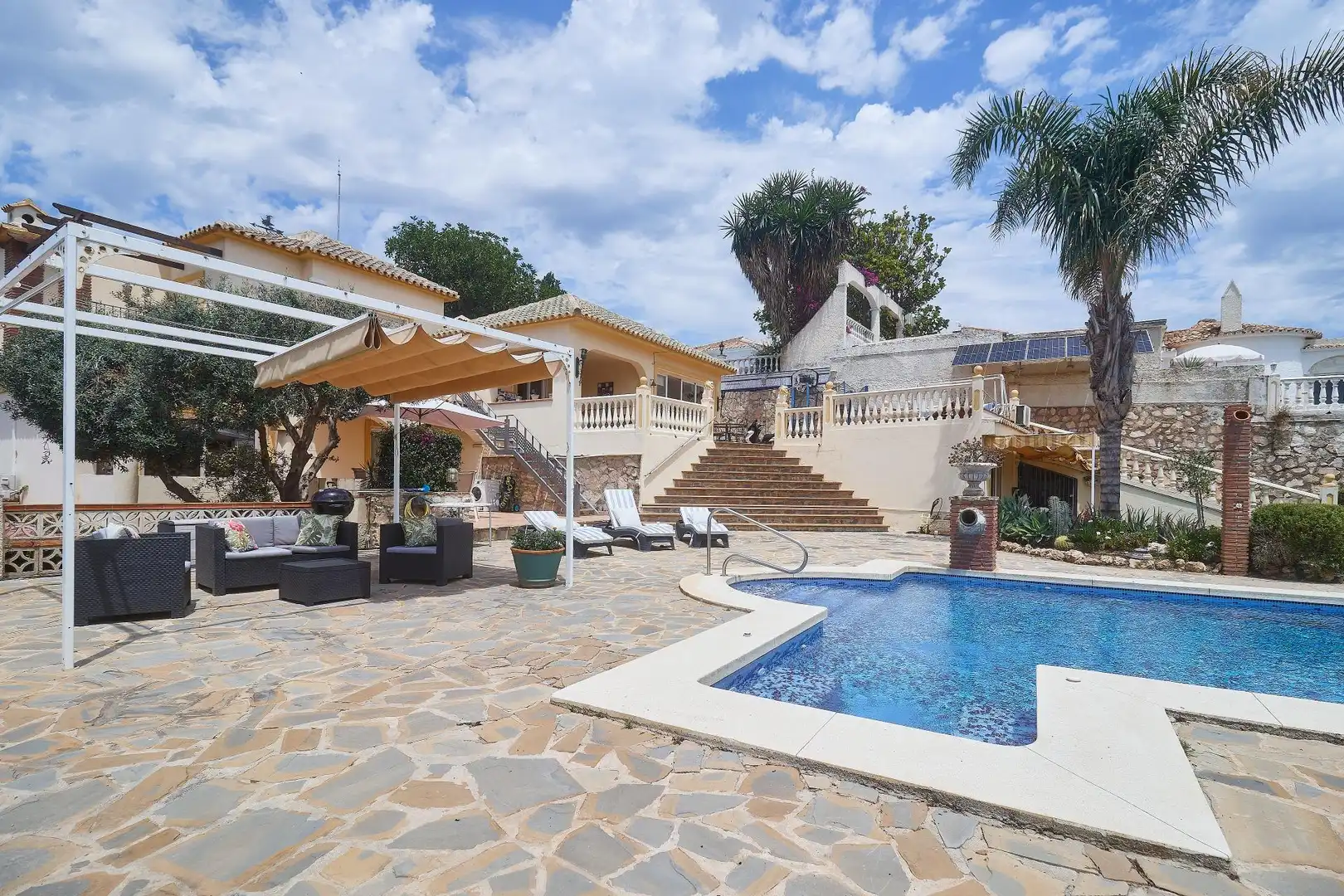 Chalet con piscina en venta en El Faro de Calaburra - Chaparral, imagen 5