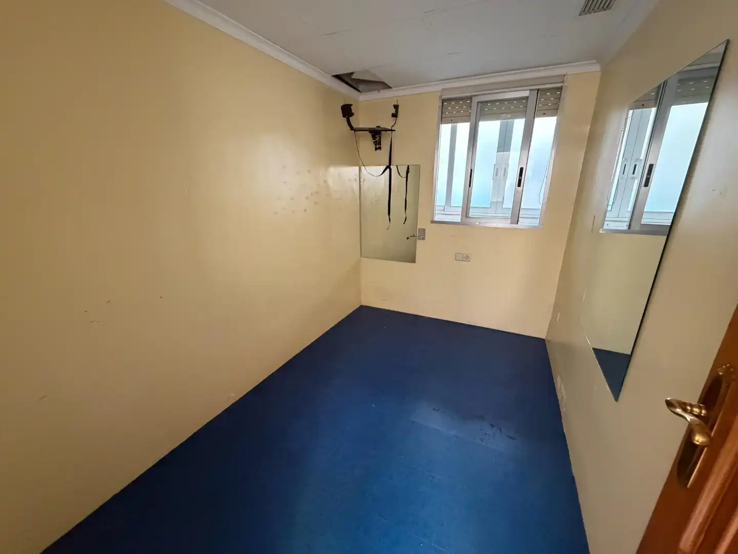 Piso en venta en Alzira con Balcón