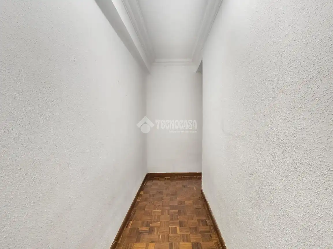 Flat with lift for sale in Ciudad Lineal, imagen 2