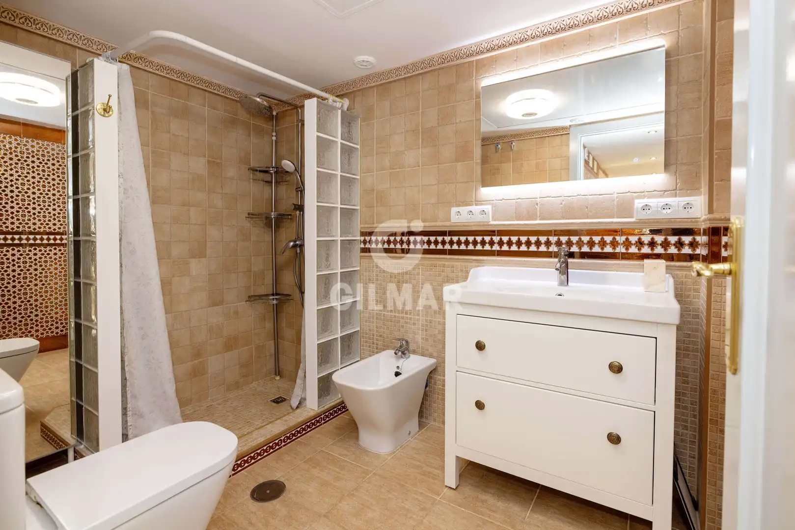Bany de Apartament en venda en Marbella amb Calefacció, Traster i Piscina